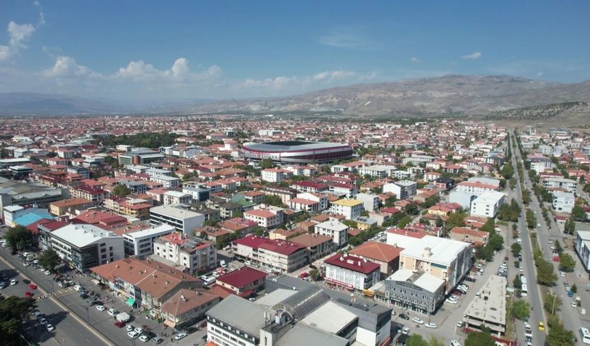 Erzincan’da İki Mahallede Geniş Metrekareli Konutlar Satışa Çıktı