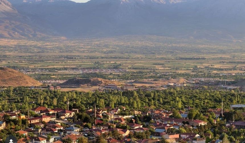 Erzincan’da Stratejik Bir Yatırım: 25.585 M² Tek Parça Sulu Arazi Satışta