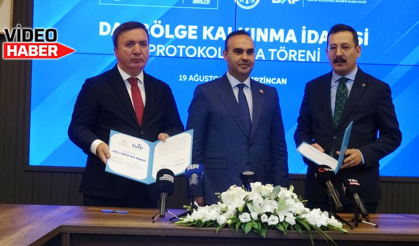 Bakan Kacır, Erzincan’da yatırımları imzaladı