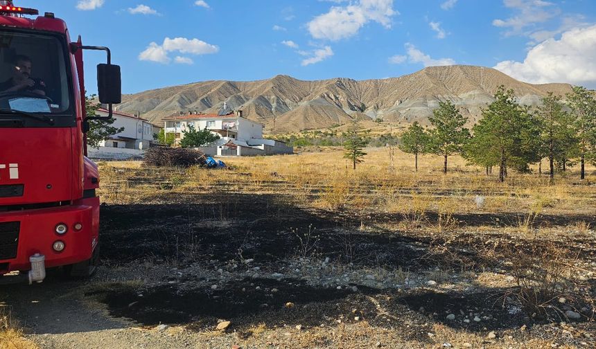 Erzincan’da arazi yangını