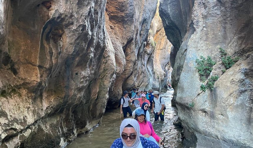 Erzincan'ın yanı başındaki saklı cennet sizi bekliyor...