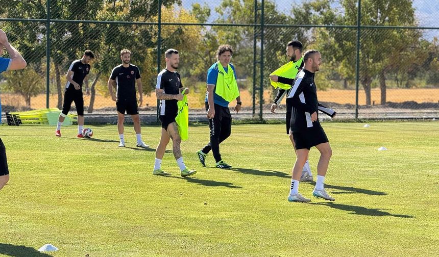 24 Erzincanspor, lider takipçisine konuk oluyor