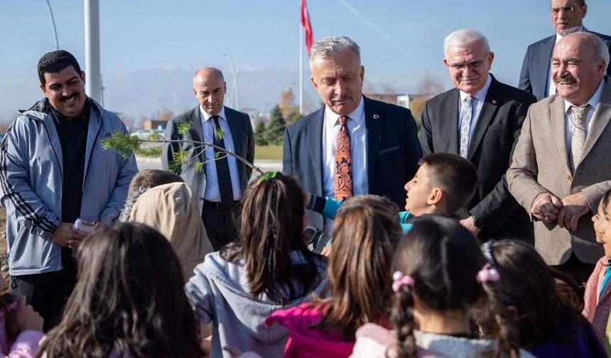 Yeşil vatana bir destek de EBYÜ'den..