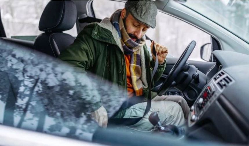 Kışın arabalarınızda bunları sakın bırakmayın