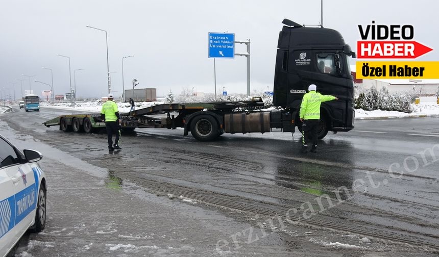 Erzincan-Sivas karayolu ulaşıma kapatıldı