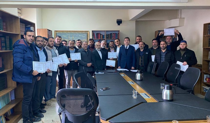 Erzincan'da aileyi güçlendiren eğitim sona erdi