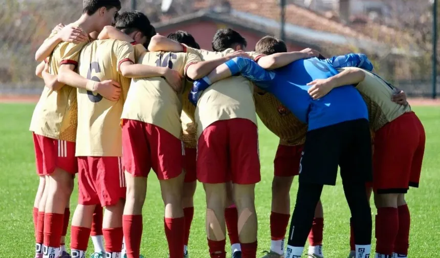 Anagold 24 Erzincanspor U15’ten 4 gollü şov