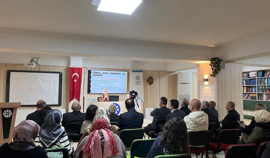 Erzincan’da medya ve dijitalleşme masaya yatırıldı