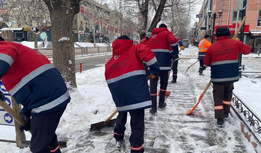 Erzincan Belediyesi’nden Karla Mücadele Seferberliği