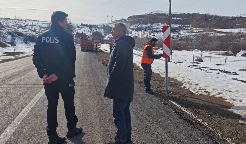 Kemah’ta yeni tabelalar yerini aldı