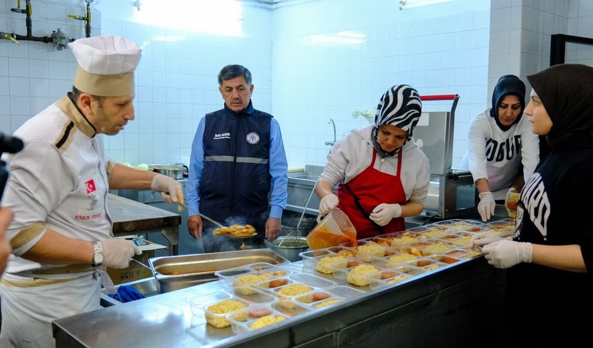 Erzincan’da her gün bin kapı çalınıyor..