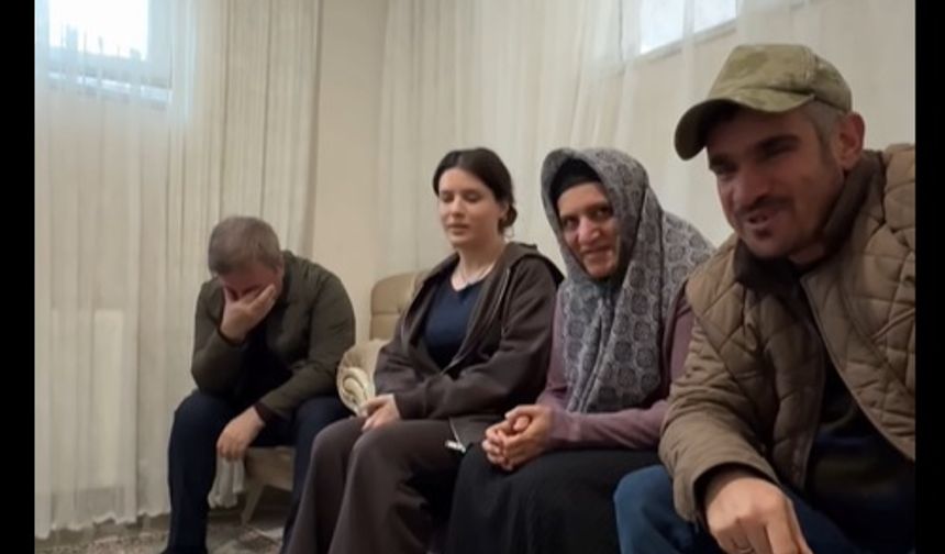 Erzincan'da Anne Babasız Kaldı, Kardeşlerine Hayat Oldu