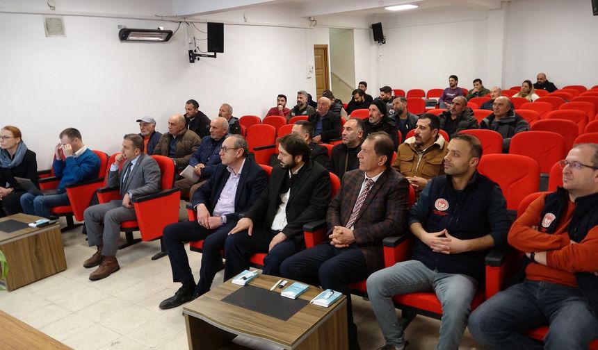 Erzincan’da Sığır Yetiştiricilerine Hastalık ve Gebelik Tanısı Eğitimi