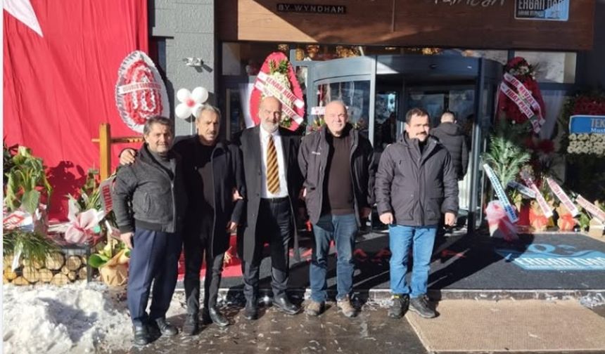 Erzincan'da Süleyman Tan başkan adaylığını açıkladı