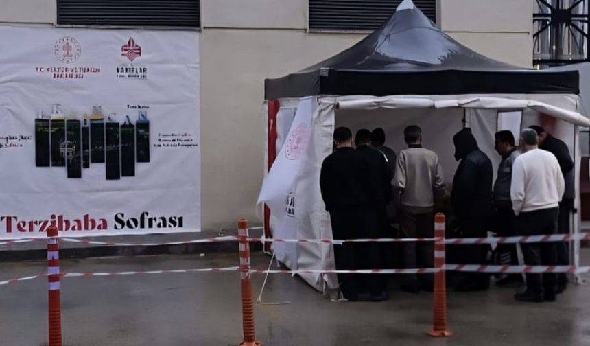 Terzibaba’dan Nene Hatun’a Vakıf İftarları Başladı