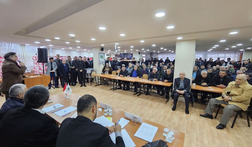 İki aday Refahiye için kıyasıya yarıştı...