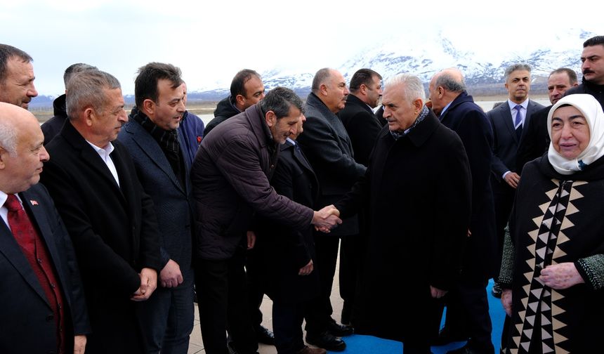 Son Başbakan Binali Yıldırım'a memleketinde coşkulu karşılama