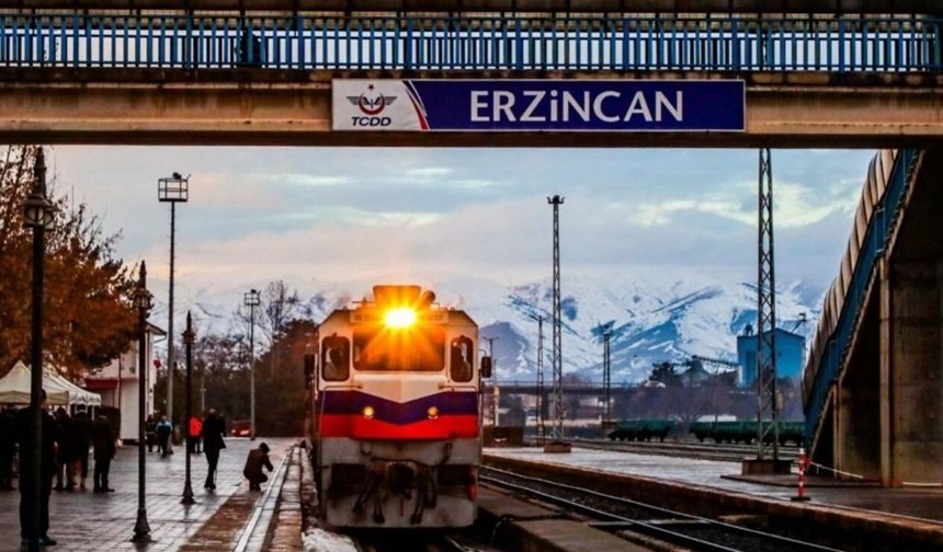 Erzincan Turistik Doğu Ekspresi ile 10 bin kişi ağırladı