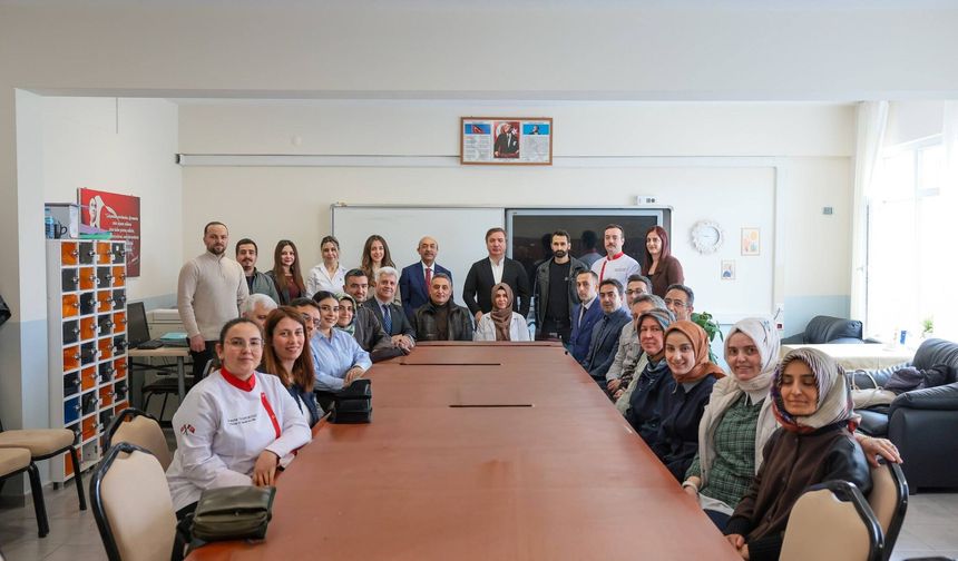 Erzincan’da Eğitime Destek Vurgusu: Hürriyet Turizm MTAL’e Ziyaret