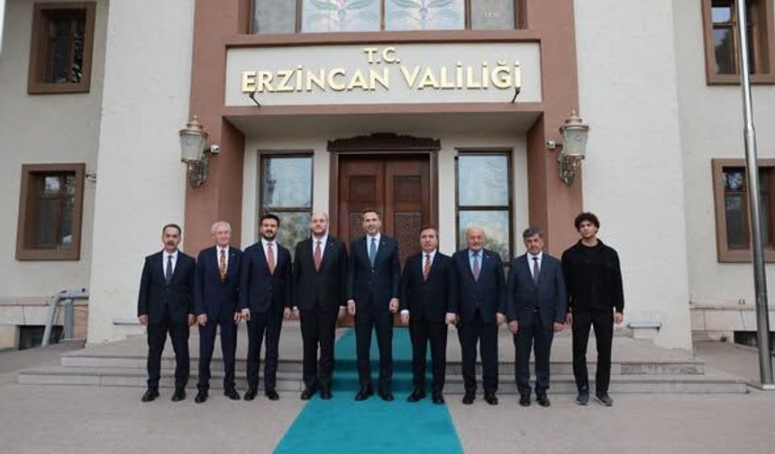 Bakan Bayraktar Erzincan’da: Zirve Kadro Valilikte Buluştu