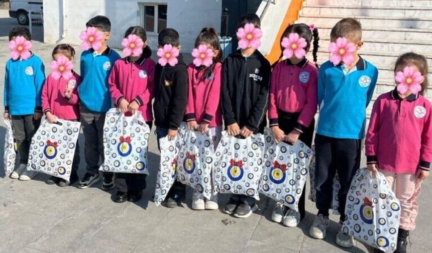 Erzincan’da 45 Çocuğa Bayram Sevinci