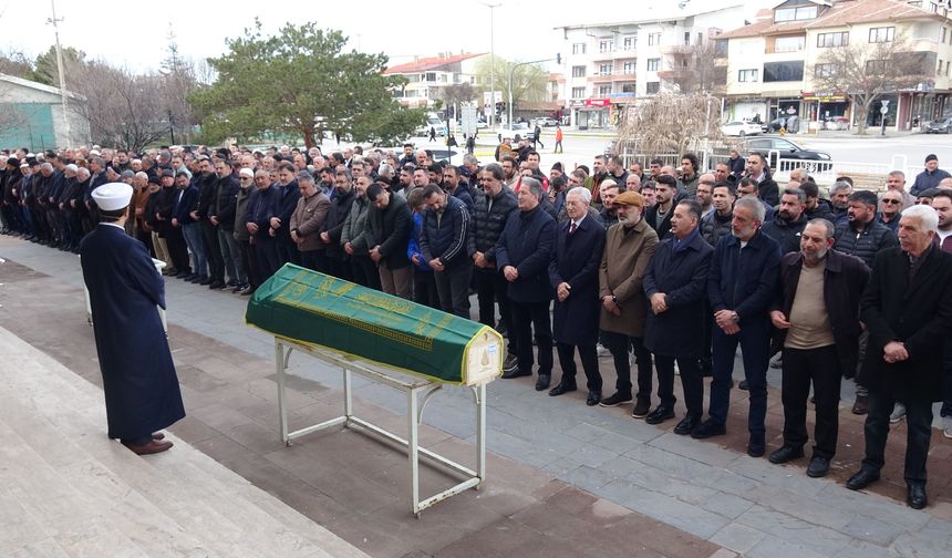 Erzincan’da hüzünlü veda: Şenocak ailesinin acı kaybı