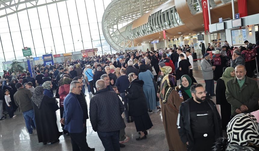 Erzincan’dan 194 kişi Şevval umresine uğurlandı