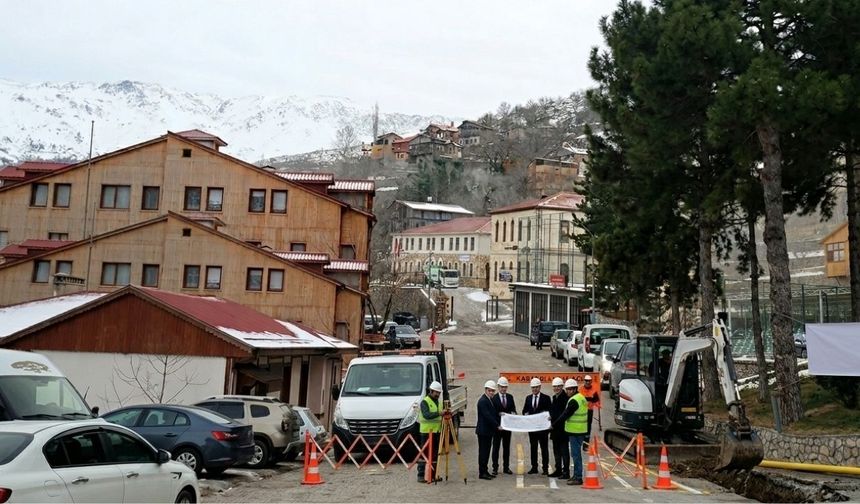 Kemaliye’de Tarihi Dönüşüm: Müjde Gerçeğe Dönüşüyor, Ekipler Sahaya İndi!