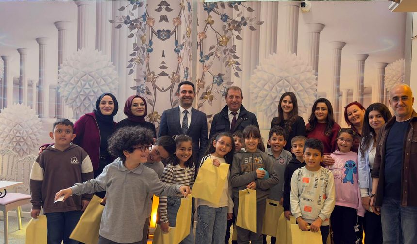 Erzincan'da Miniklerden Kütüphane Haftasına Renkli Katılım