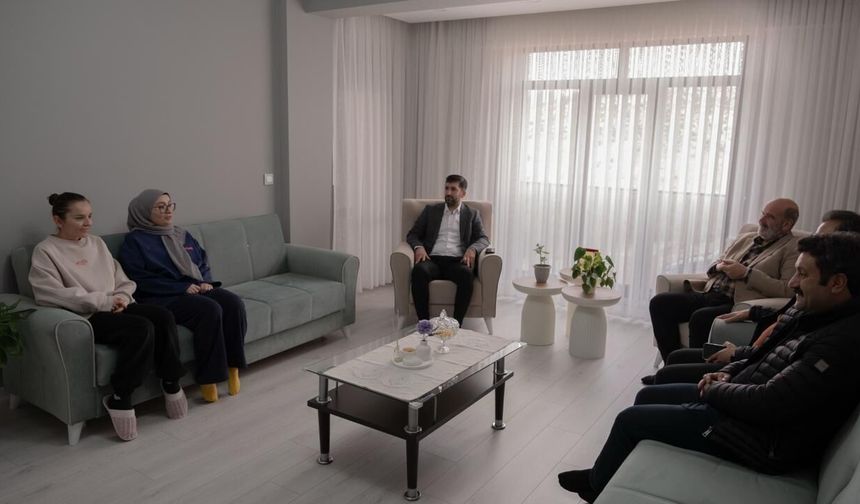 Süleyman Tan’dan İliç’e Anlamlı Ziyaret: "Acılarımız Ortak, Geleceğimiz Birlik"