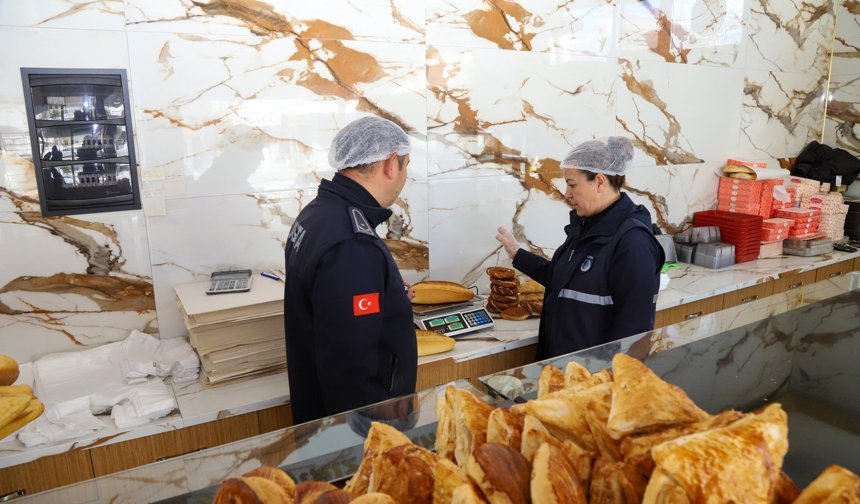 Erzincan Zabıtası Hem Ceza Kesti, Hem de Kalplere Dokundu