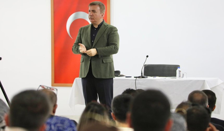Erzincan’da Kritik Toplantı! Vali Aydoğdu Gençler İçin Açık Konuştu