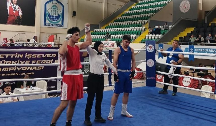 Erzincanlı Boksör Bursa’da Destan Yazdı!