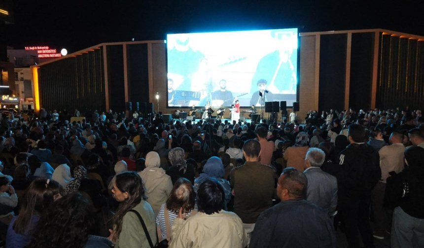 EBYÜ’de Ses Yarışması Başvuruları Başladı! İşte Ödüller..