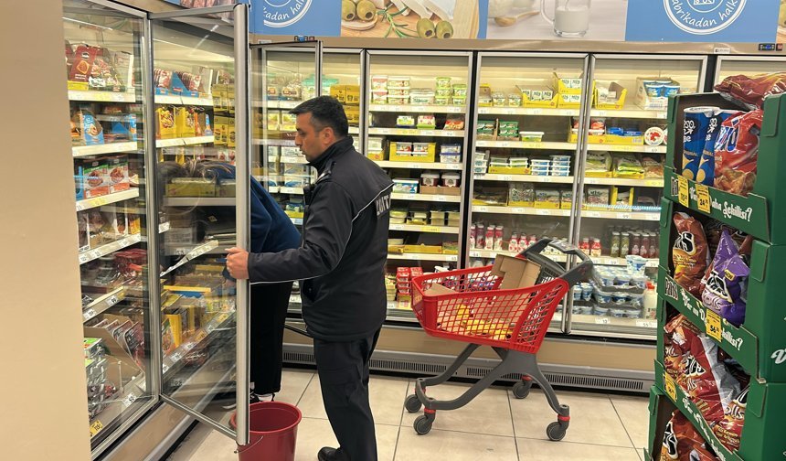 Erzincan'da Gece Baskını Gibi Denetim!