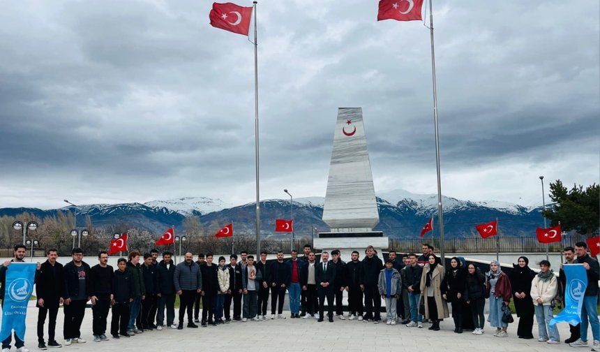 Erzincan’da Vefa Rüzgarı: Şehitlerin Emanetine Genç Eller Dokundu!