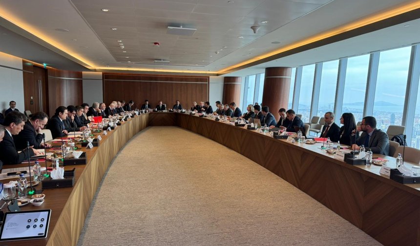 Mustafa Sarıgül: "Çiftçi Tarlaya Küserse, Aç Kalırız"