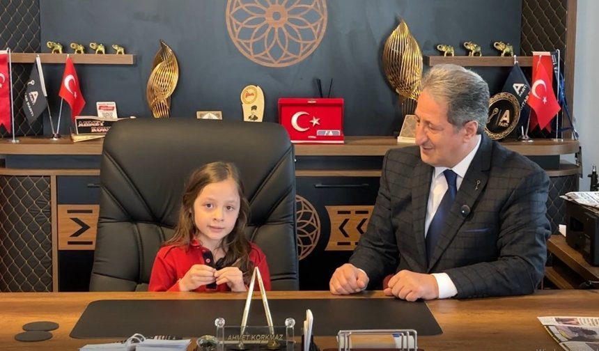 Koltuk Minik Melek’in!” – Erzincan’da 23 Nisan’da Anlamlı Devir Teslim