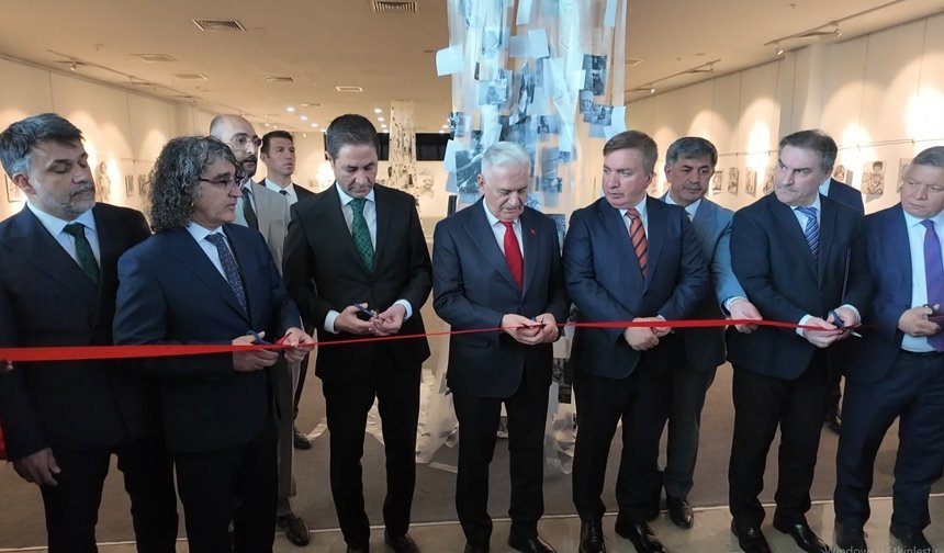 Erzincan’da Vicdanlara Dokunan Serginin Açılışı Yapıldı