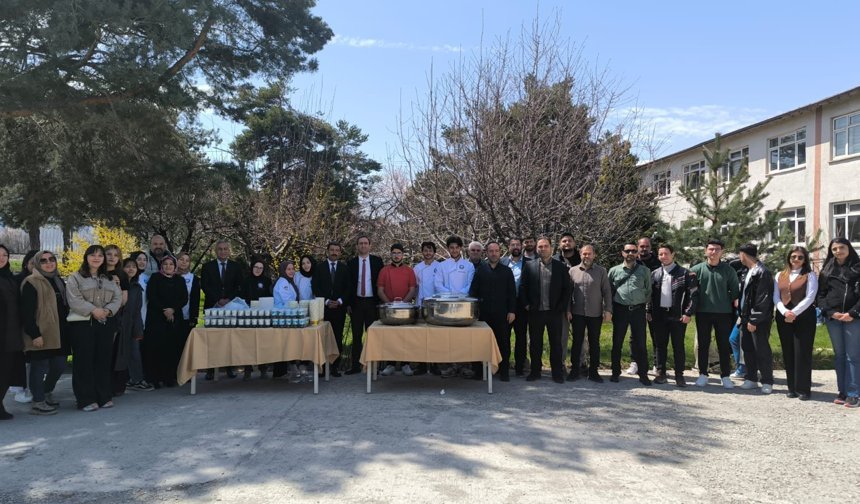 Erzincan'da haftanın anısına pilav günü...