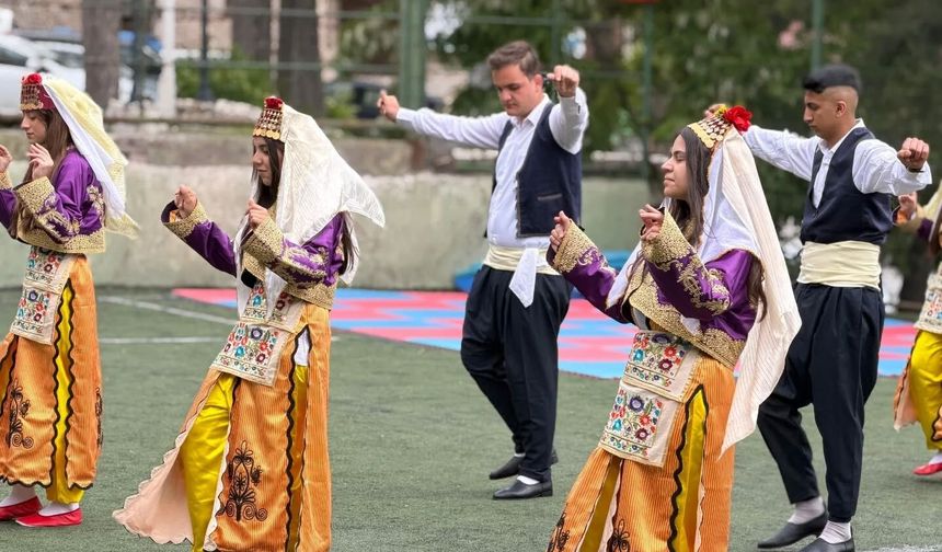 Kemaliye’de 19 Mayıs Coşkusu: Gençlik ve Gurur Bir Arada!