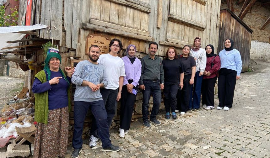 Murat Gölbaş’tan Mimari Restorasyon Öğrencilerine Destek