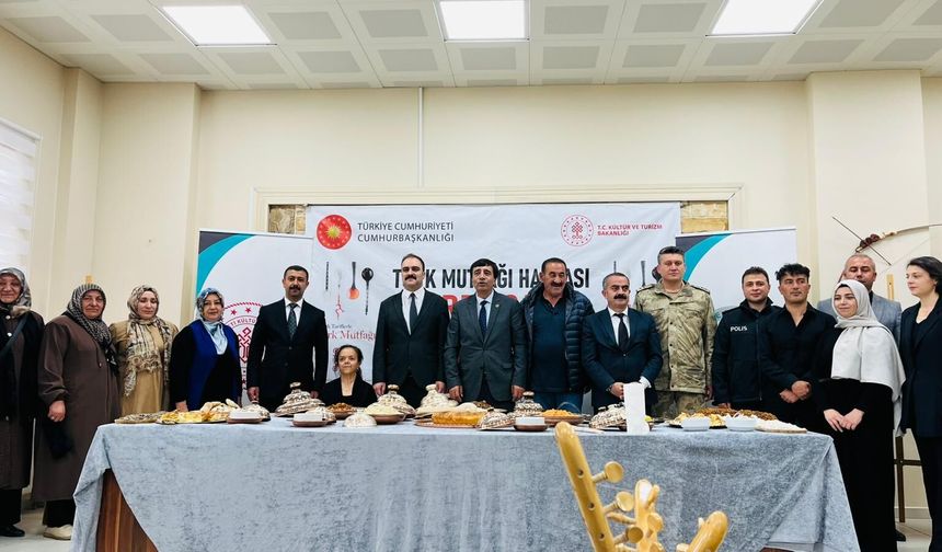 Çayırlı’da Kültürel ve Yöresel Lezzetler Sergilendi