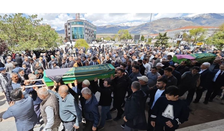 Erzincan'da 4 Hemşehrimiz Son Yolculuğuna Uğurlanıyor..