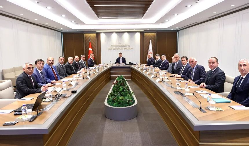 Erzincan'da Kentsel Dönüşüm ve Yatırımlar Bakanlıkta Masaya Yatırıldı