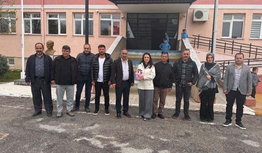 Muhtar Onur’dan Eğitim Camiasına "Zırh" Gibi Destek!