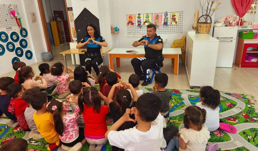 Erzincan polisinden 285 öğrenciye eğitim