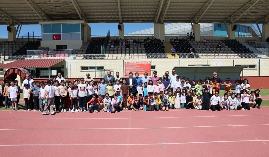 Eski Mahalle Oyunları Geri Dönüyor! Vali Aydoğdu Detayları Paylaştı..