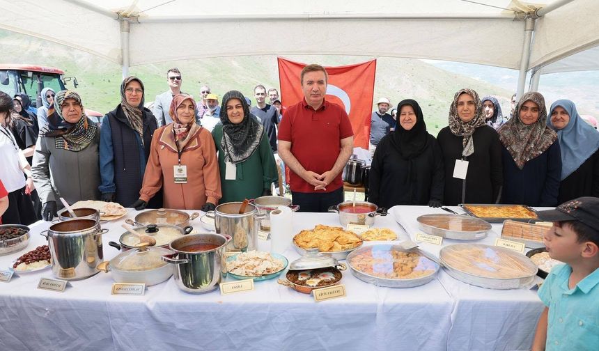 Erzincan’da Yayla Şenliği Renkli Görüntülere Sahne Oldu