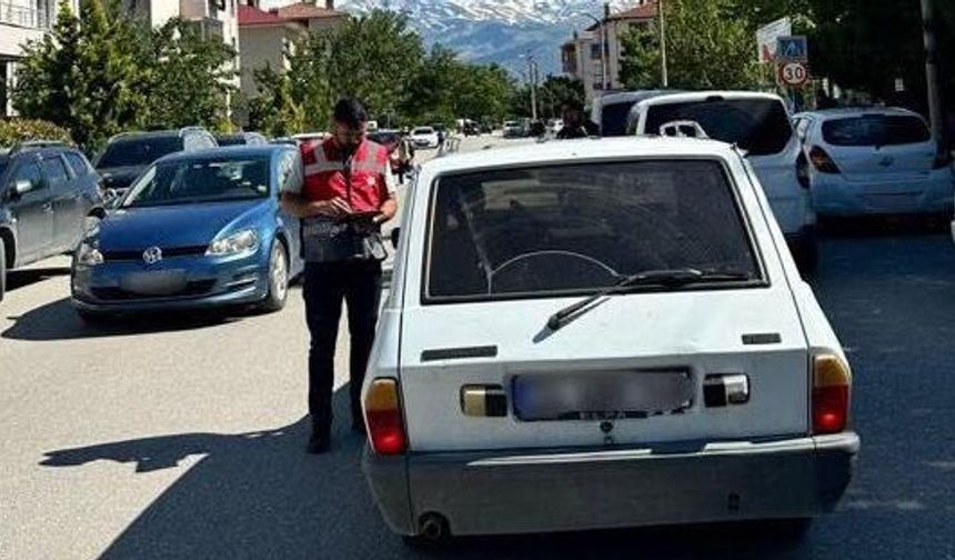 Erzincan'da çok sayıda okul çevresi denetlendi!